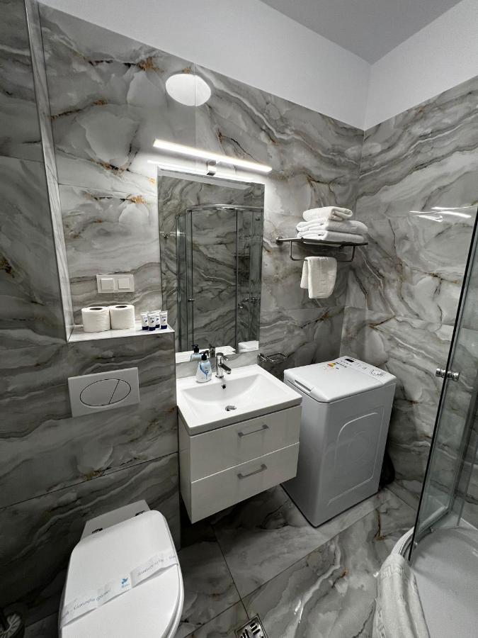 Cozy Apartments - City Center Iasi Luaran gambar