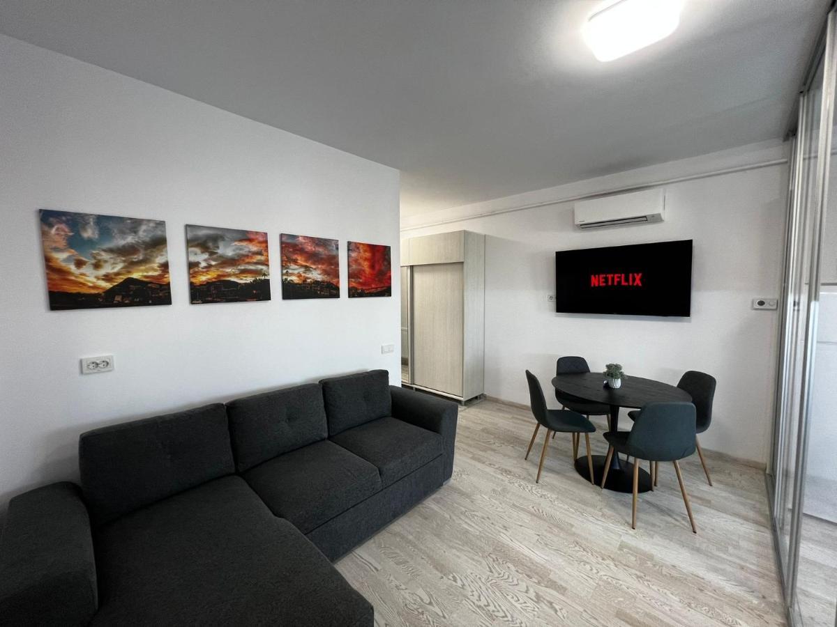Cozy Apartments - City Center Iasi Luaran gambar