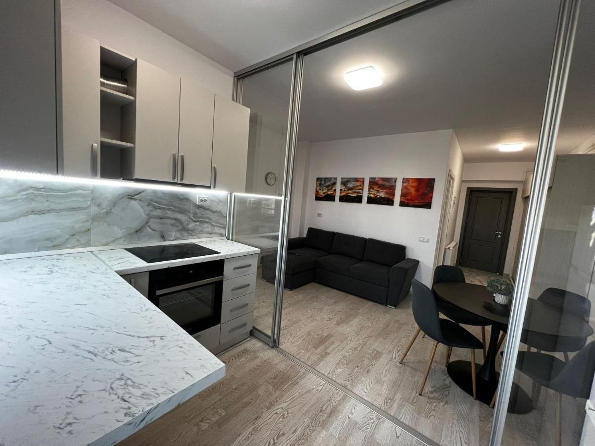 Cozy Apartments - City Center Iasi Luaran gambar