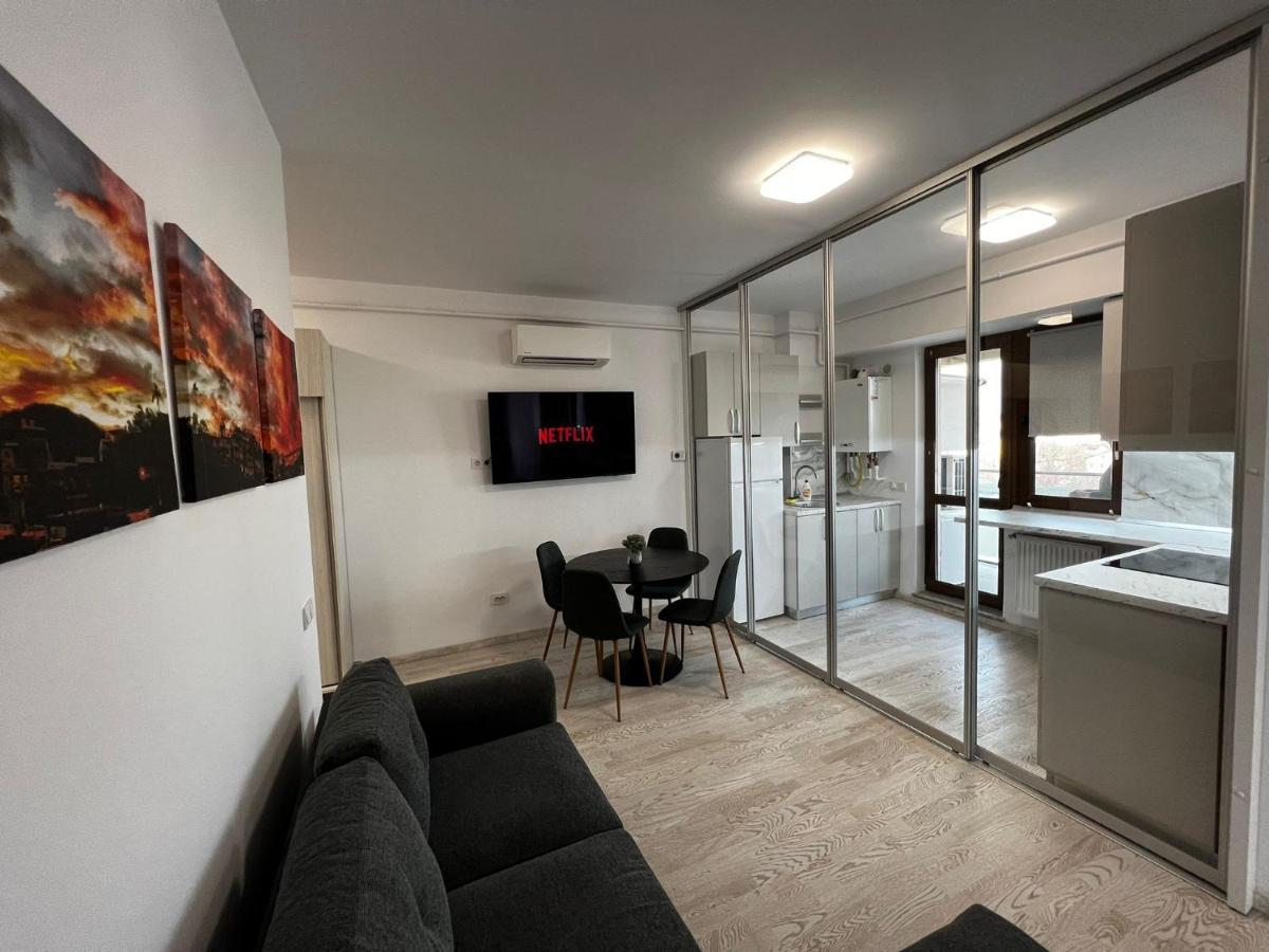 Cozy Apartments - City Center Iasi Luaran gambar