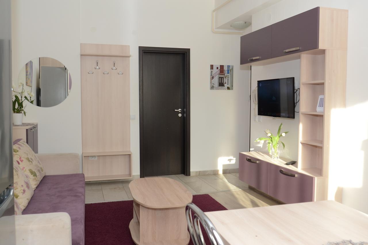 Cozy Apartments - City Center Iasi Luaran gambar