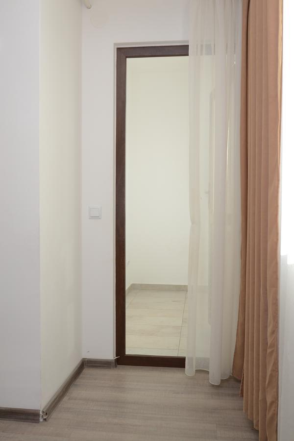 Cozy Apartments - City Center Iasi Luaran gambar