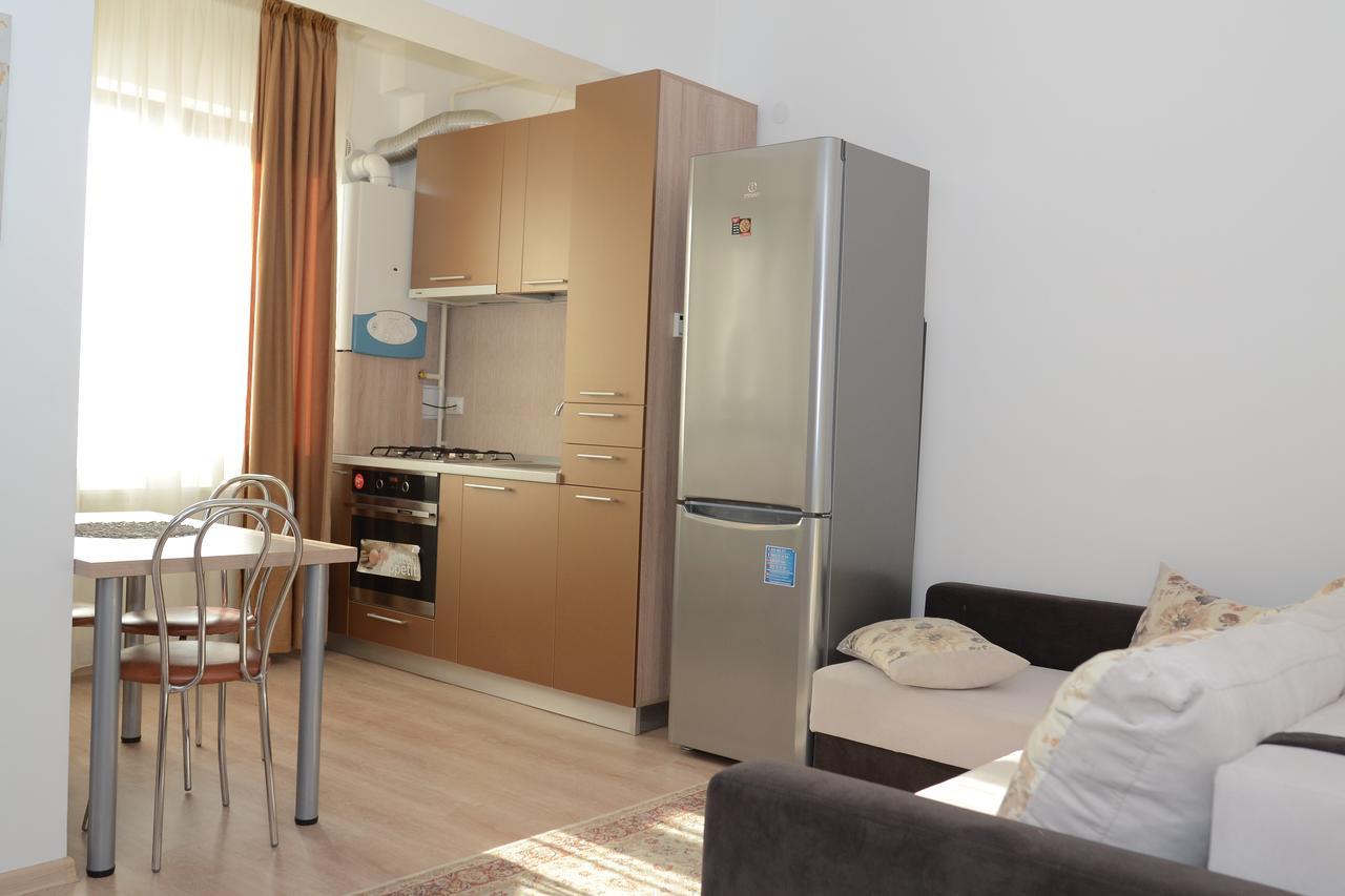 Cozy Apartments - City Center Iasi Luaran gambar