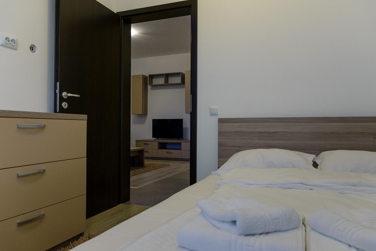Cozy Apartments - City Center Iasi Luaran gambar