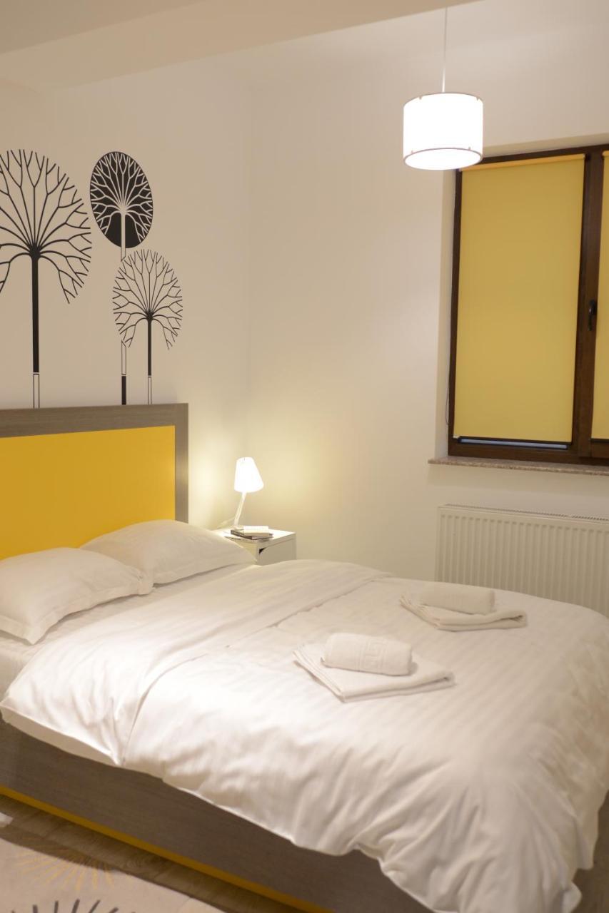 Cozy Apartments - City Center Iasi Luaran gambar